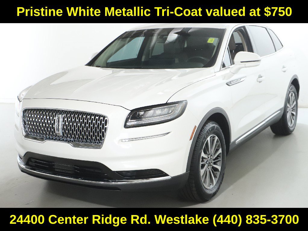 Used 2023 Lincoln Nautilus FWD w/ Premium Package image 4