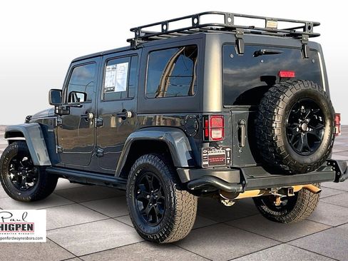 Used 2018 Jeep Wrangler Unlimited Sport image 2