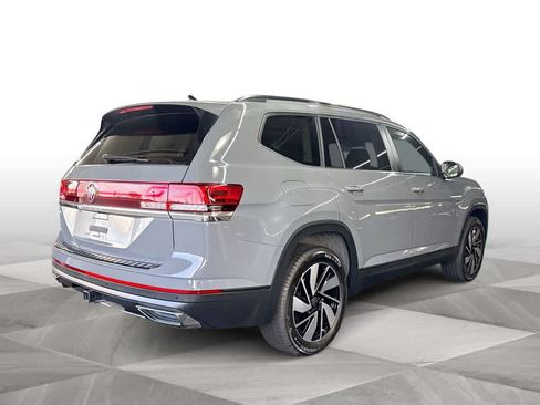 Used 2026 Volkswagen Atlas SE FWD image 8