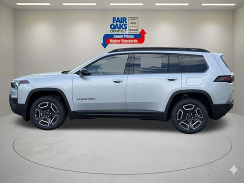 New 2026 Jeep Cherokee Limited image 9