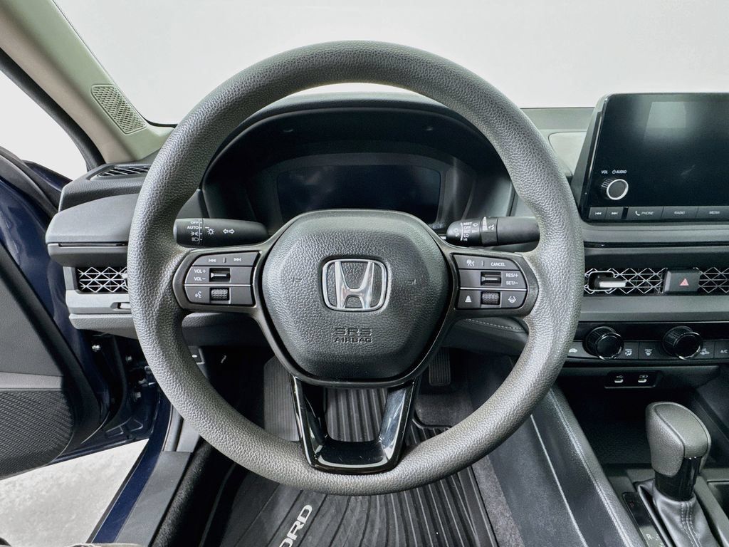 Used 2025 Honda Accord SE image 14