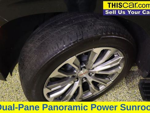 Used 2021 GMC Yukon Denali w/ Denali Premium Package image 27