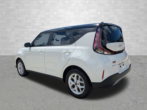 Used 2025 Kia Soul S FWD image 4