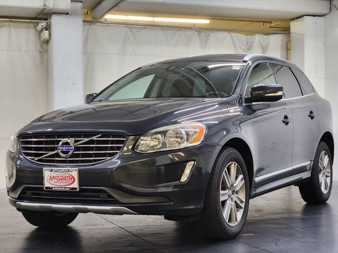 Used 2016 Volvo XC60 T6 w/ Climate Package AWD/4WD image 11