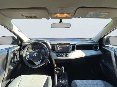 Used 2013 Toyota RAV4 LE image 14
