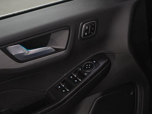 Used 2023 Ford Escape Platinum image 23