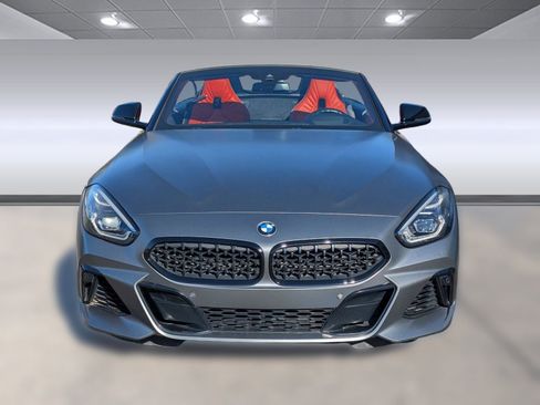 Used 2022 BMW Z4 M40i w/ Premium Package image 6