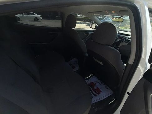 Used 2016 Hyundai Elantra SE FWD image 16
