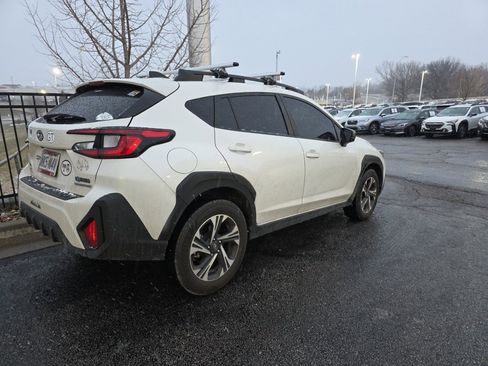 Used 2024 Subaru Crosstrek 2.0i Premium image 5