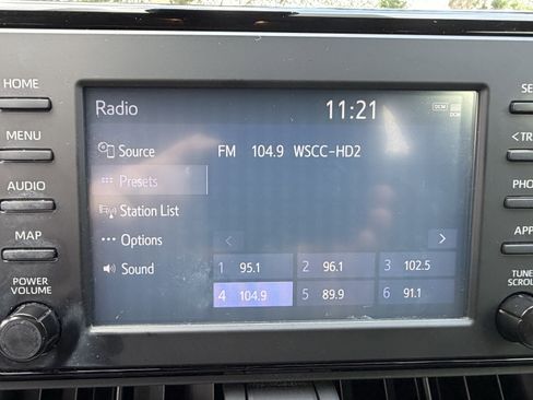 Used 2019 Toyota RAV4 XLE w/ Convenience Package FWD image 24