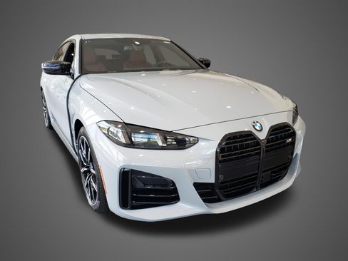 New 2026 BMW 440i xDrive w/ Premium Package AWD/4WD image 3