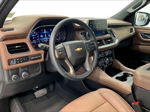 Used 2024 Chevrolet Tahoe High Country RWD image 17