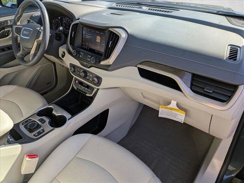Used 2022 GMC Terrain Denali w/ Denali Premium Package AWD/4WD image 29