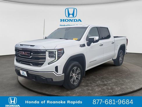 Used 2025 GMC Sierra 1500 SLT AWD/4WD image 1