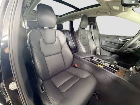 Certified 2024 Volvo XC60 B5 Plus w/ Protection Package Premier AWD/4WD image 27