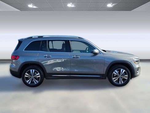 Used 2026 Mercedes-Benz GLB 250 4MATIC image 6