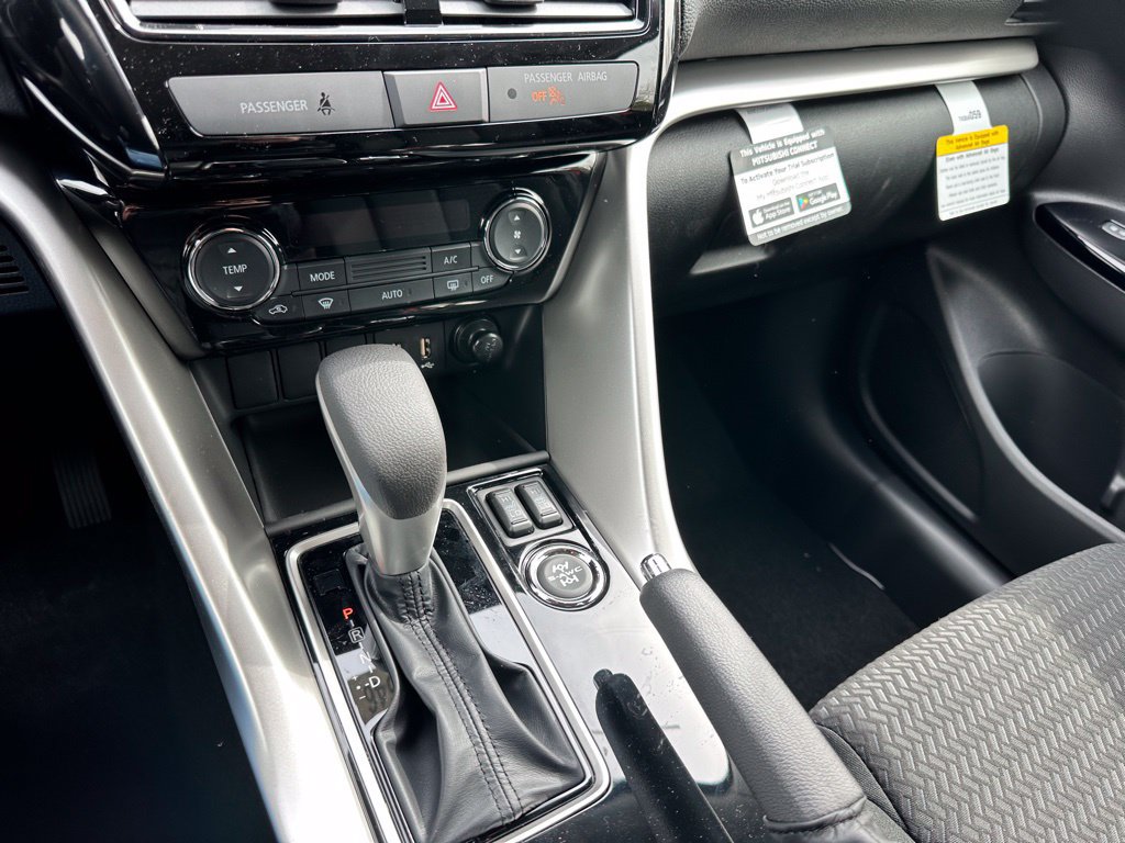 Used 2025 Mitsubishi Eclipse Cross AWD image 16