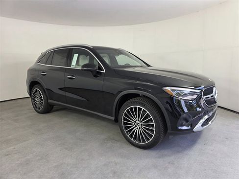 New 2026 Mercedes-Benz GLC 300 image 1