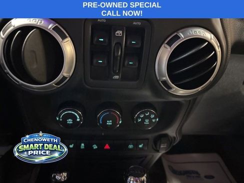 Used 2017 Jeep Wrangler Unlimited Sahara w/ Connectivity Group image 12