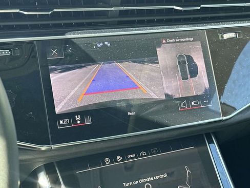 Used 2023 Audi Q8 Premium AWD/4WD image 29