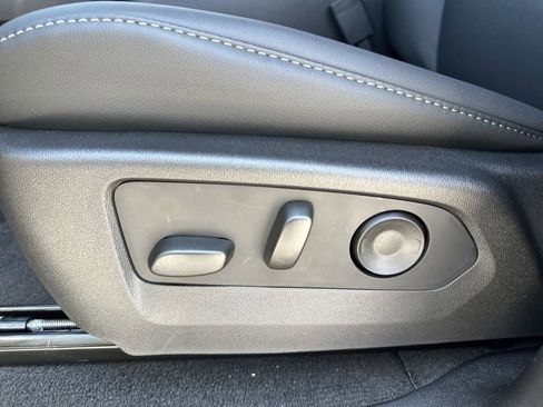 New 2026 GMC Canyon Elevation w/ Convenience Package image 20