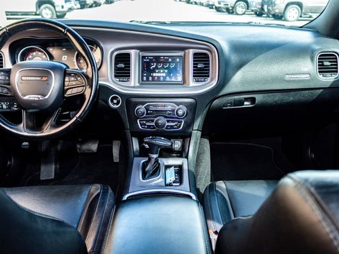 Used 2022 Dodge Charger SXT w/ Leather Interior Group image 11