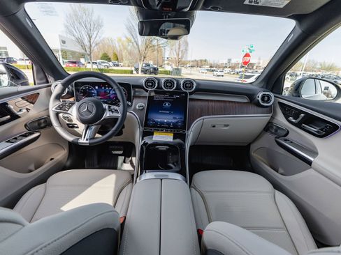 New 2026 Mercedes-Benz GLC 300 4MATIC image 14