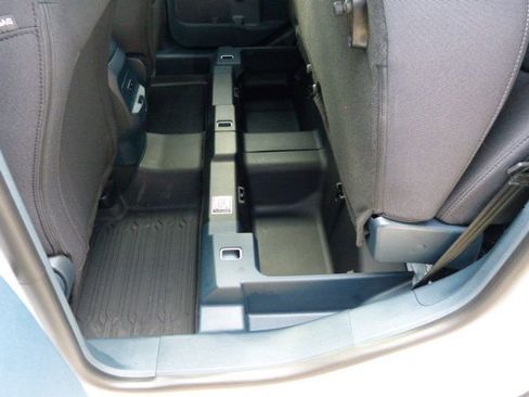 Used 2025 Ford Maverick XL w/ Equipment Group 102A image 24