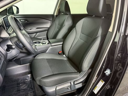 Certified 2025 Nissan Rogue S image 15