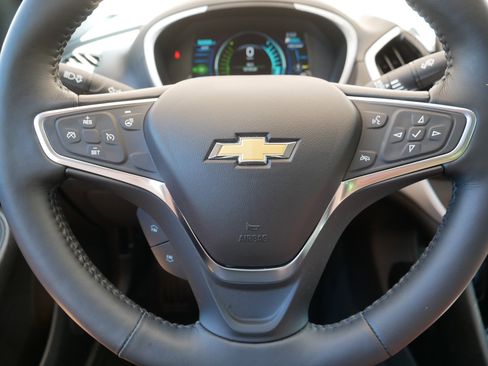 Used 2016 Chevrolet Volt LT w/ Comfort Package FWD image 25