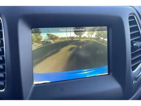 Used 2021 Jeep Compass Sport image 26