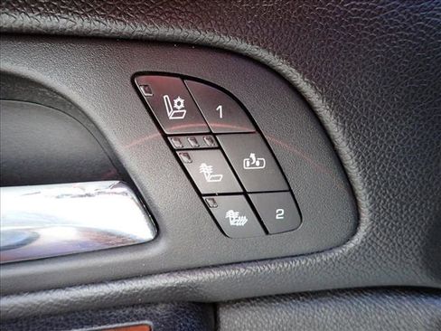 Used 2009 Chevrolet Tahoe LTZ AWD/4WD image 18