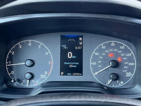 Used 2025 Toyota Corolla LE FWD image 44