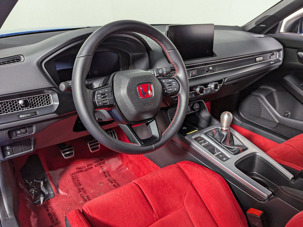 Used 2025 Honda Civic Type R image 15