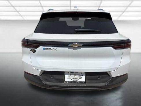 New 2026 Chevrolet Equinox EV LT FWD image 27