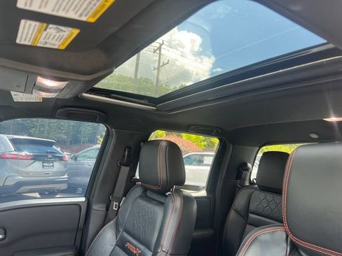 Used 2023 Nissan Frontier Pro-X w/ Pro-X Premium Package RWD image 25