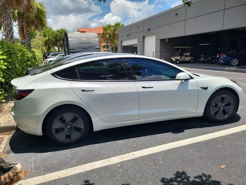 Used 2023 Tesla Model 3 Standard Range RWD image 4