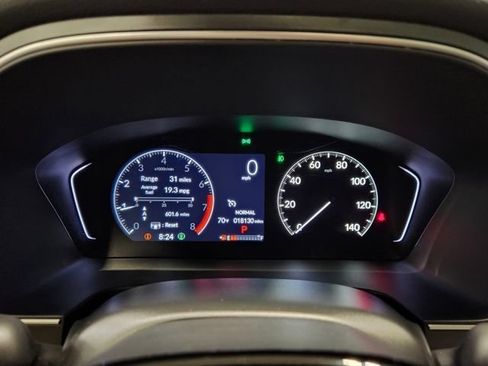 Used 2024 Honda Pilot Touring image 13