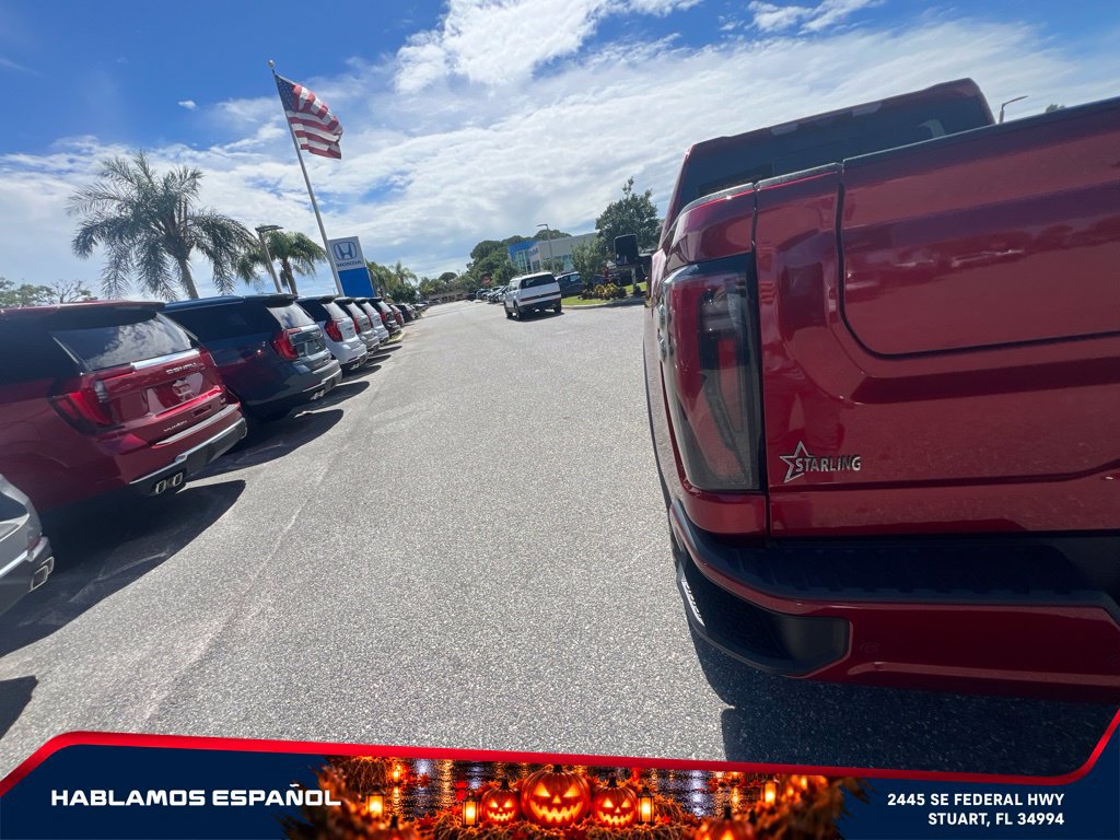 Used 2024 GMC Sierra 2500 AT4 w/ AT4 Premium Plus Package AWD/4WD image 6