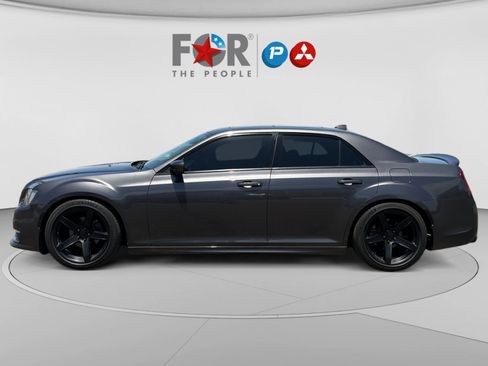 Used 2019 Chrysler 300 S w/ S Model Appearance Package RWD image 2