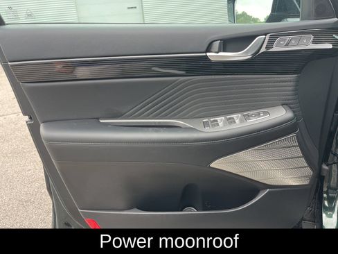 Used 2025 Hyundai Palisade Calligraphy FWD image 11