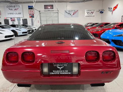 Used 1994 Chevrolet Corvette Coupe RWD image 8
