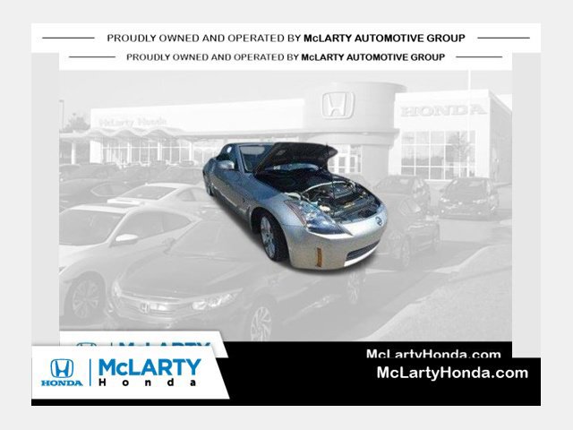 Used 2005 Nissan 350Z Touring RWD image 1