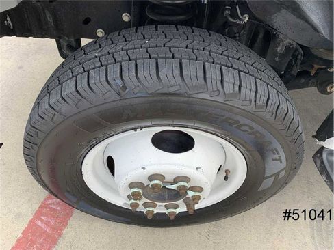 Used 2015 Ford E-450 and Econoline 450 Super Duty w/ Power Windows & Locks Group image 18