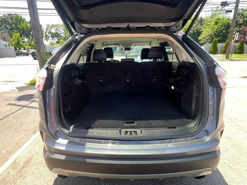 Used 2022 Ford Edge Titanium AWD/4WD image 9