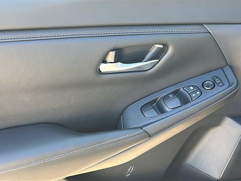 New 2025 Nissan Sentra SV image 13