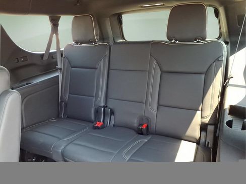 Used 2023 GMC Yukon XL SLT w/ SLT Premium Package AWD/4WD image 21