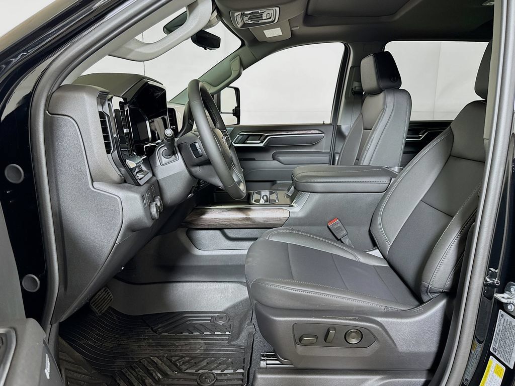 New 2026 Chevrolet Silverado 2500 LTZ AWD/4WD image 12