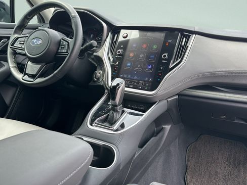 Certified 2025 Subaru Outback Onyx Edition AWD/4WD image 30