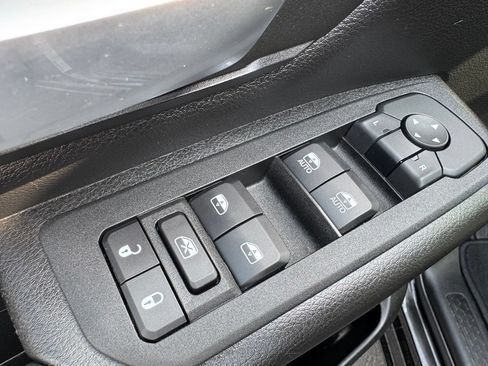 Used 2025 RAM 1500 Tradesman w/ Night Edition AWD/4WD image 27